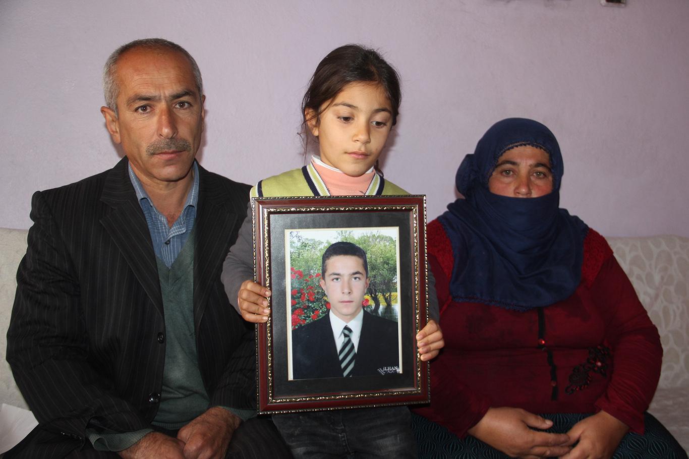 "Tek erkek çocuğu olan aileden ne istediniz!" "Tek erkek çocuğu olan aileden ne istediniz!"